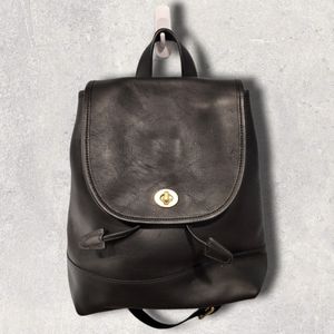 Vintage Coach Smooth Leather Drawstring Medium Black Backpack 9791